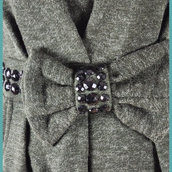 Yumi Dark Green Beaded Bow Front Fit & Flare Dress - Picture 3 of 6